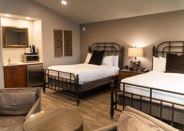 Huff House 4*