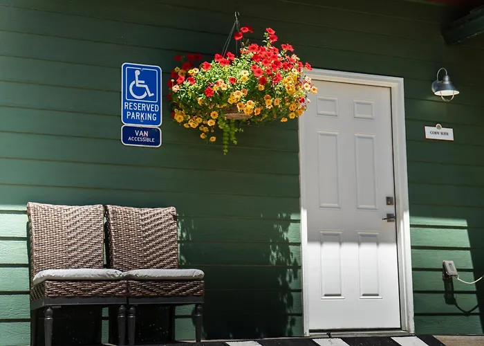 Bed & Breakfast Huff House 4*