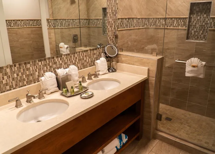 Huff House Bed & Breakfast 4*