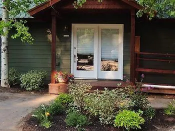 Huff House Bed & Breakfast Jackson