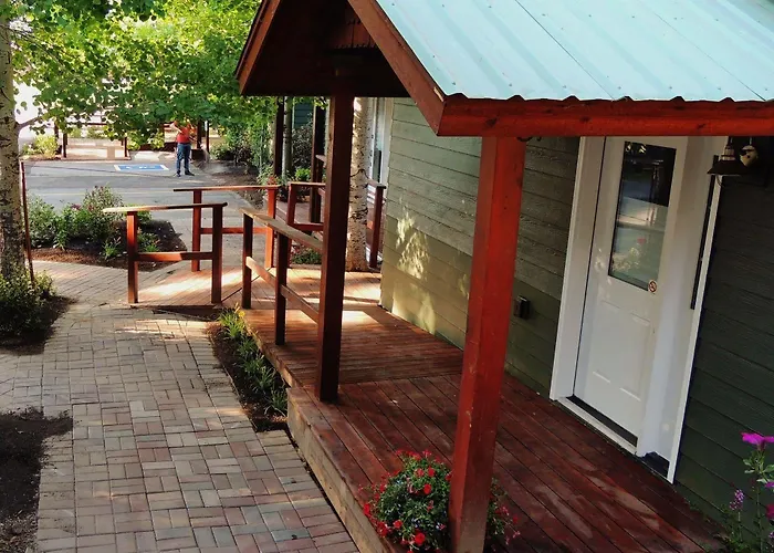 Huff House Bed & Breakfast Jackson